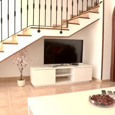 Oasis Vila Tías